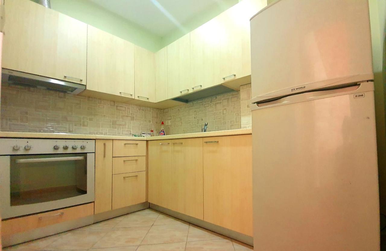 Apartment A Cheerful With Free Parking Space *